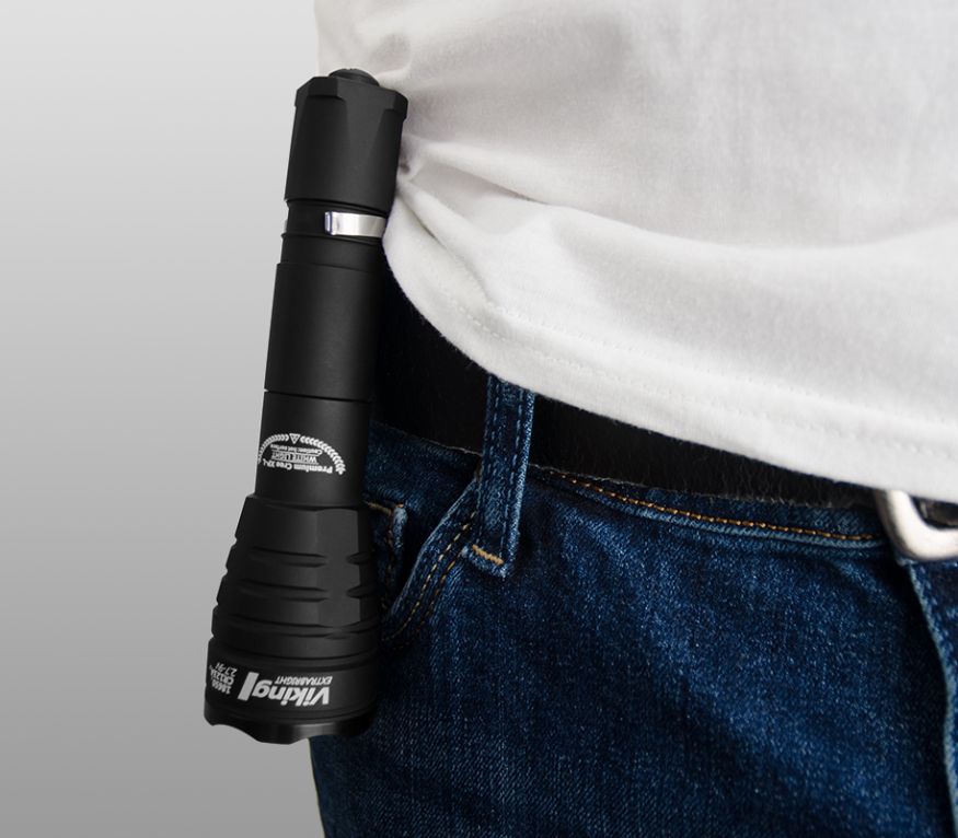 Тактический фонарь Armytek Viking (тёплый свет)